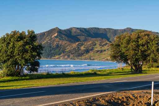 Tokomaru Bay - Freedom Camping