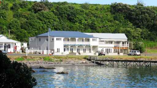 Waihau Bay Lodge