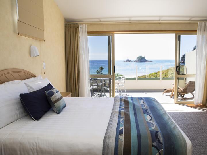 Sea View Villa upstairs bedroom