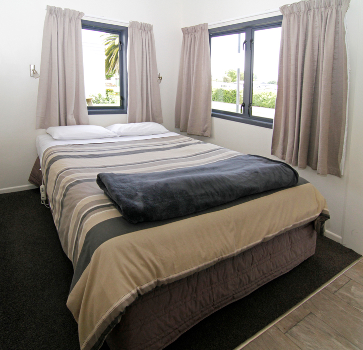 Unit 2 queen bed alcove